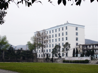 六盘水市理工职业 技术学校图片