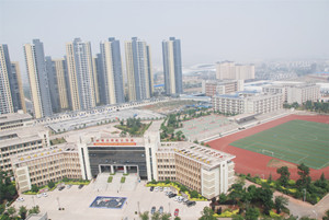 曲靖应用技术学校图片