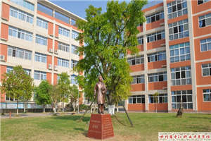 中江县职业中专学校图片