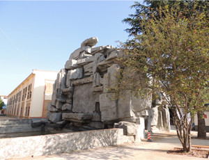 云南昆明工业学校图片